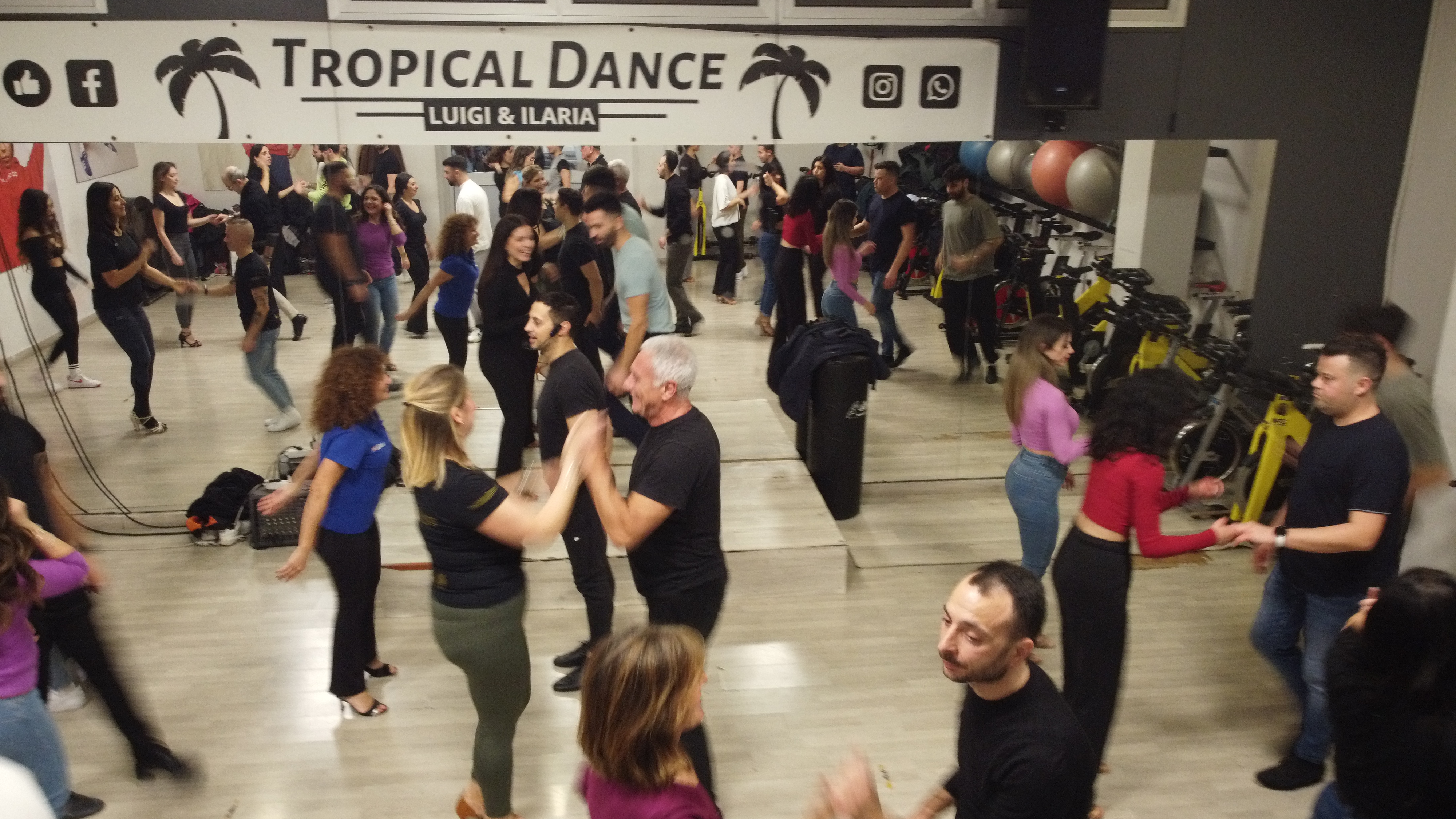 Tropical Dance Scafati Italy salsa class
