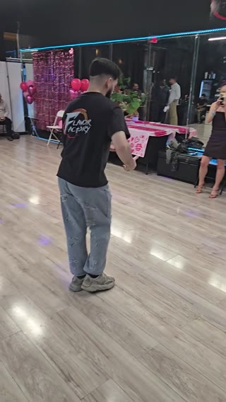Salsa & Bachata Clip