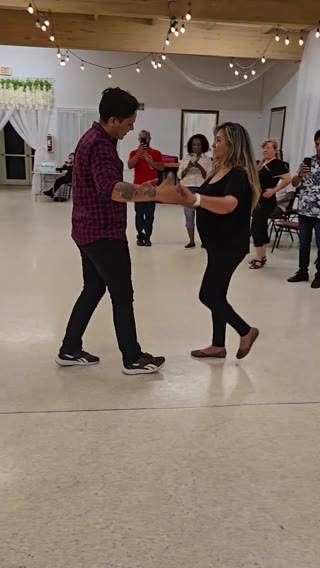 Salsa & Bachata Clip
