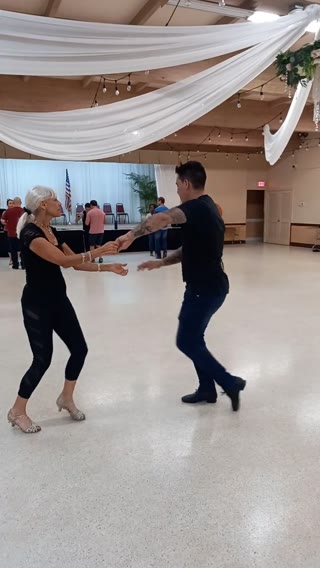 Salsa & Bachata Clip