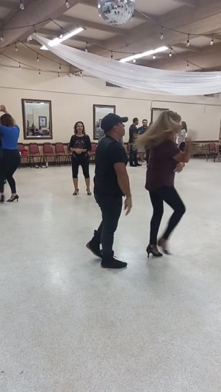 Salsa & Bachata Clip