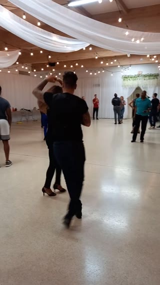 Salsa & Bachata Clip