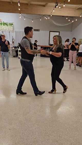 Salsa & Bachata Clip
