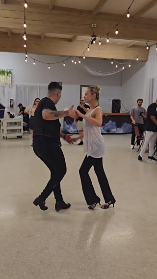 Salsa & Bachata Clip