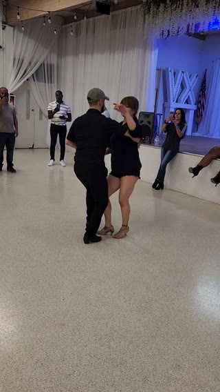 Salsa & Bachata Clip