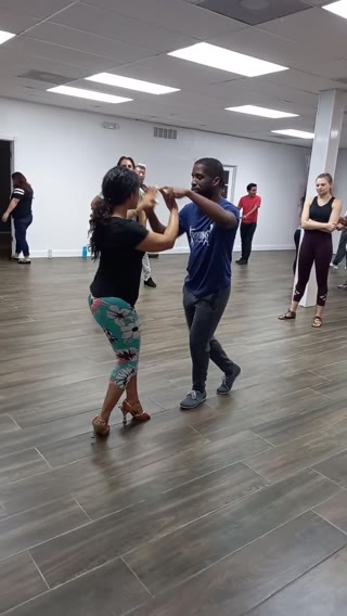 Salsa & Bachata Clip