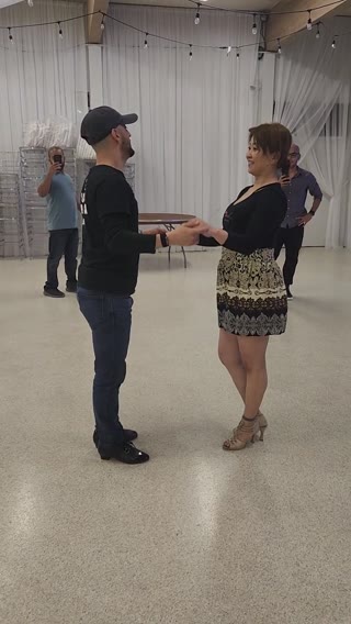 Salsa & Bachata Clip