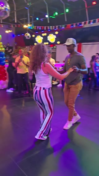 Salsa & Bachata Clip