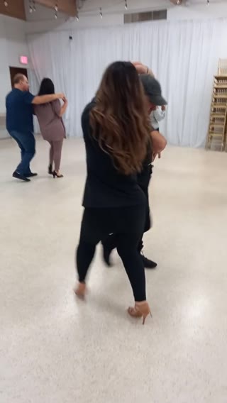 Salsa & Bachata Clip