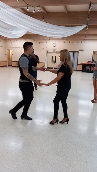 Salsa & Bachata Clip