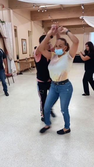 Salsa & Bachata Clip