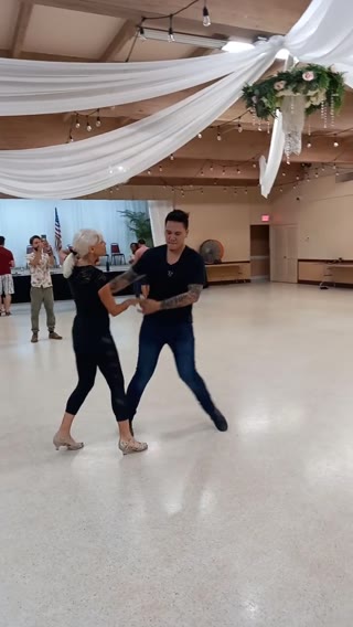 Salsa & Bachata Clip