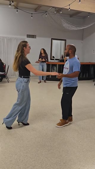 Salsa & Bachata Clip