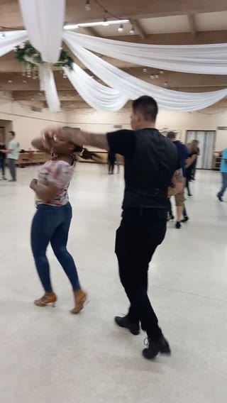Salsa & Bachata Clip