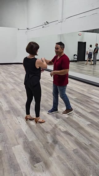 Salsa & Bachata Clip