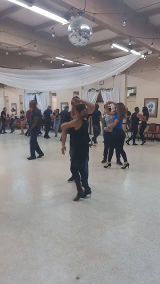 Salsa & Bachata Clip