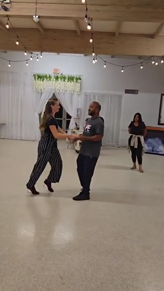 Salsa & Bachata Clip