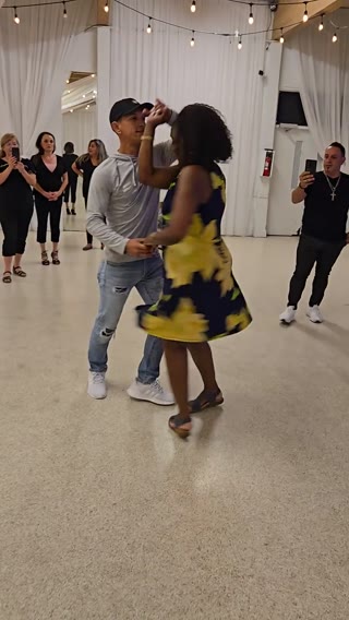 Salsa & Bachata Clip