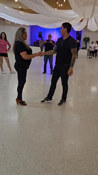Salsa & Bachata Clip