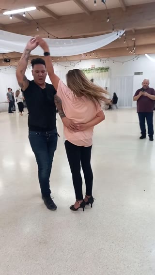 Salsa & Bachata Clip