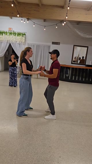 Salsa & Bachata Clip