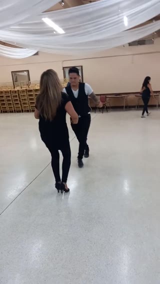Salsa & Bachata Clip