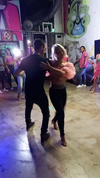 Salsa & Bachata Clip