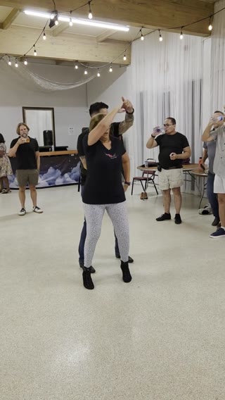 Salsa & Bachata Clip