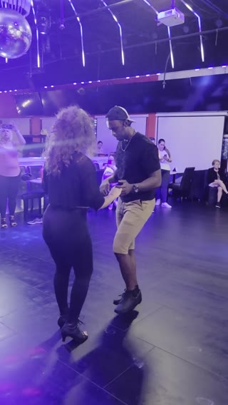 Salsa & Bachata Clip