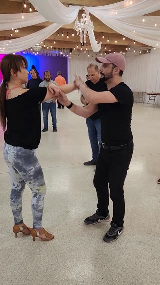 Salsa & Bachata Clip
