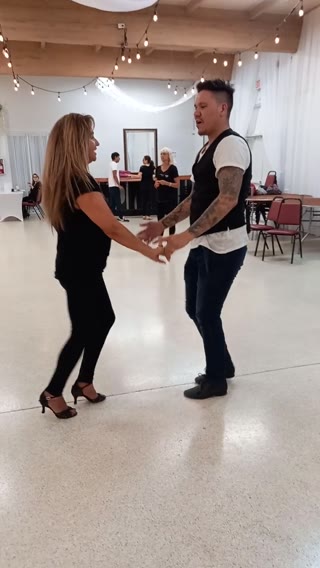 Salsa & Bachata Clip