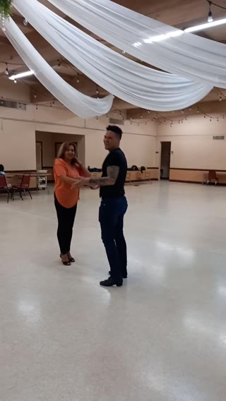 Salsa & Bachata Clip