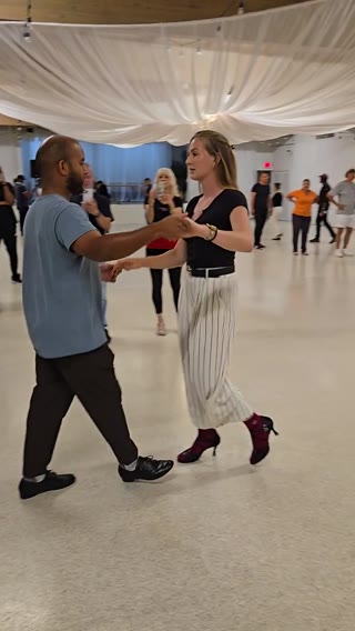 Salsa & Bachata Clip