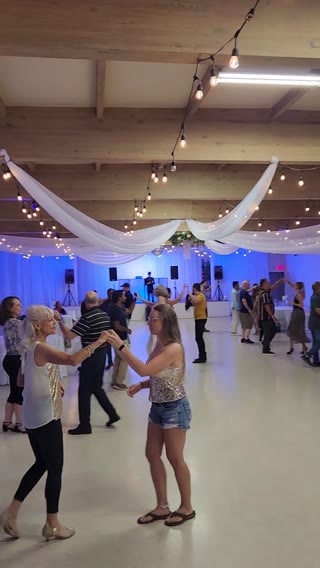 Salsa & Bachata Clip