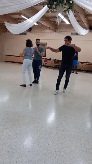 Salsa & Bachata Clip