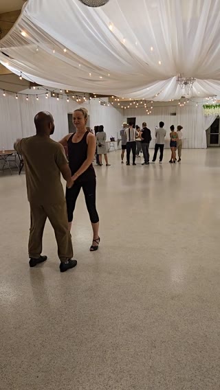 Salsa & Bachata Clip