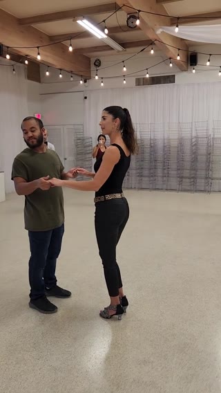 Salsa & Bachata Clip