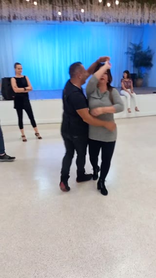 Salsa & Bachata Clip