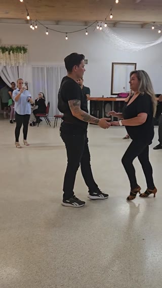 Salsa & Bachata Clip
