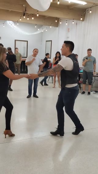 Salsa & Bachata Clip