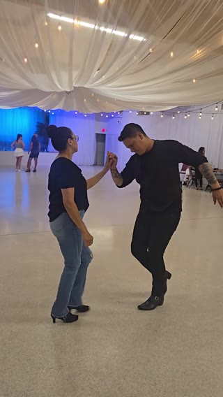 Salsa & Bachata Clip