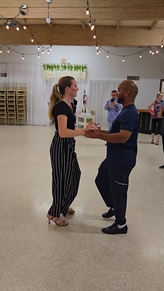 Salsa & Bachata Clip