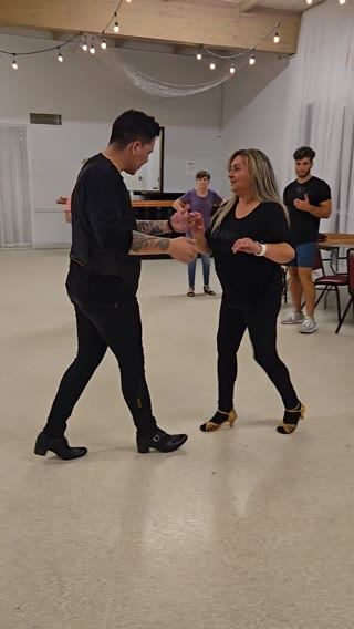 Salsa & Bachata Clip