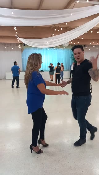 Salsa & Bachata Clip
