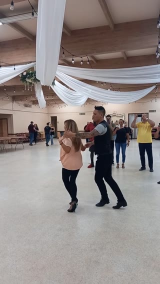 Salsa & Bachata Clip
