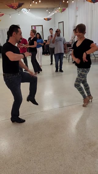 Salsa & Bachata Clip