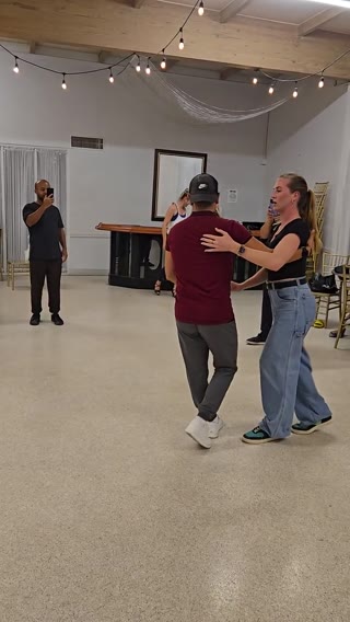 Salsa & Bachata Clip