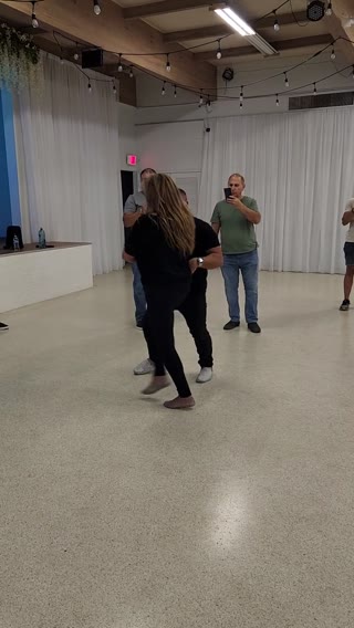 Salsa & Bachata Clip