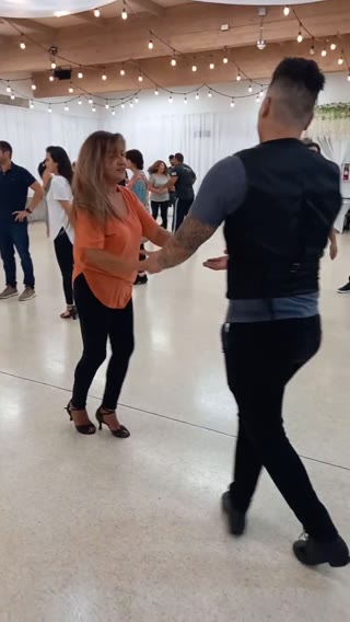 Salsa & Bachata Clip